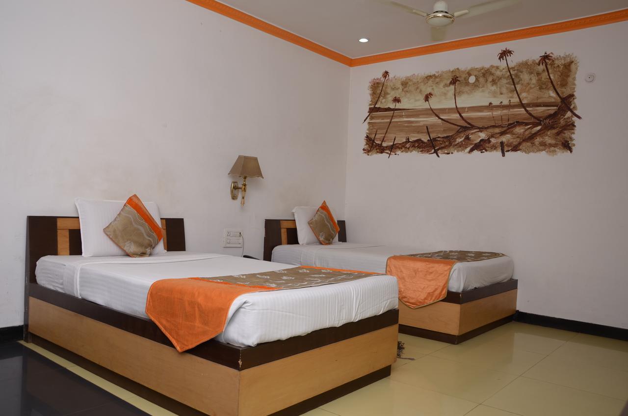 Hotel Rahul Deluxe Ναγκπούρ Εξωτερικό φωτογραφία
