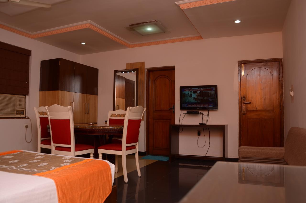 Hotel Rahul Deluxe Ναγκπούρ Εξωτερικό φωτογραφία