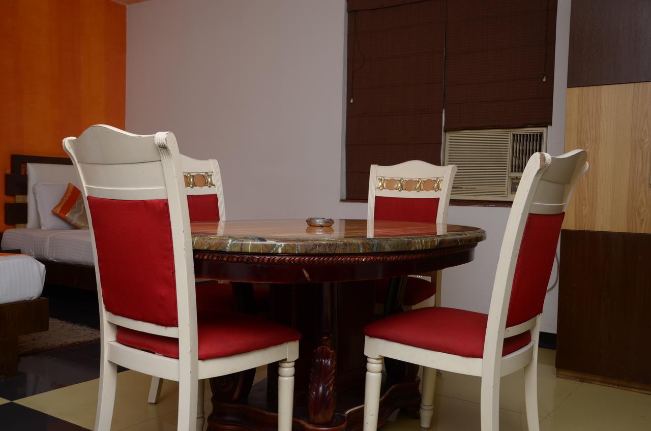 Hotel Rahul Deluxe Ναγκπούρ Εξωτερικό φωτογραφία