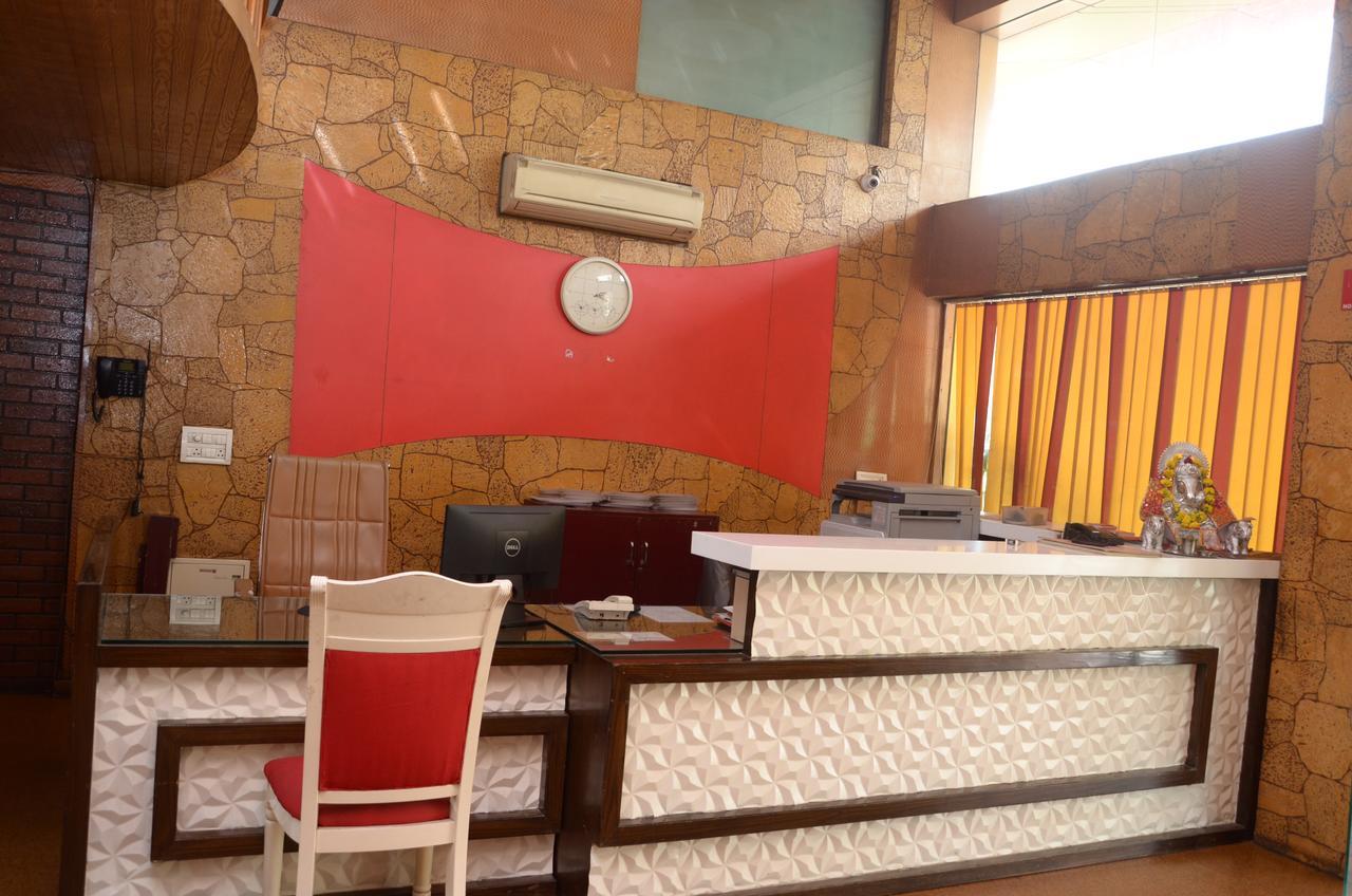 Hotel Rahul Deluxe Ναγκπούρ Εξωτερικό φωτογραφία