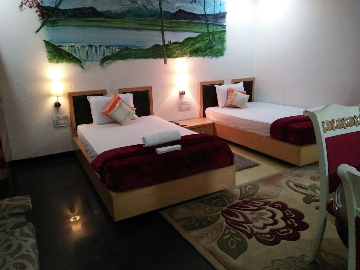 Hotel Rahul Deluxe Ναγκπούρ Εξωτερικό φωτογραφία